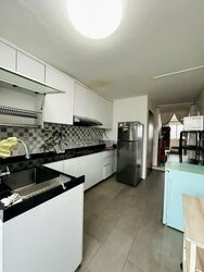 Blk 335B Smith Street (Central Area), HDB 4 Rooms #558205771